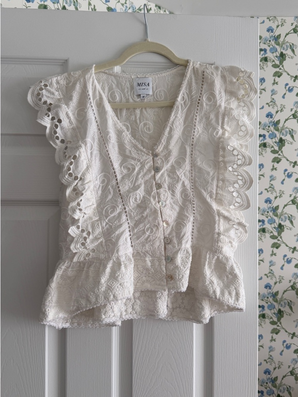 Misa Los Angeles White Lace Button-Up Flutter Sleeve Top